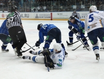 Фоторепортаж с матча КХЛ «Нефтехимик» — «Барыс» 2:1