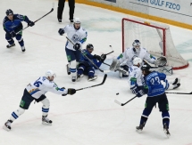 Фоторепортаж с матча КХЛ «Нефтехимик» — «Барыс» 2:1