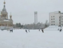 Видеорепортаж с матча чемпионата России по бенди между «Акжайык» — «Универсал» 2:5