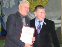 Наградили лучших южноказахстанских спортсменов прошлого года 