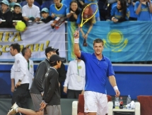 Фоторепортаж с матча Кубка Дэвиса Евгений Королев — Юрген Мельцер