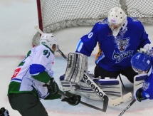 Фоторепортаж с матча МХЛ «Снежные Барсы» — «Толпар» 2:3