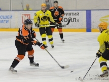 Фоторепортаж с матча ВХЛ «Молот-Пркиамье» — «Сарыарка» 1:2