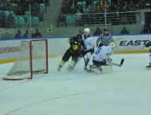 Фоторепортаж с матча ВХЛ «Сарыарка» — «ХК ВМФ» 5:4 О.Т