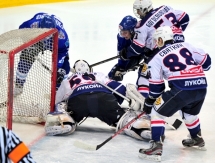 Фоторепортаж с матча МХЛ «Снежные Барсы» — «Чайка» 1:5