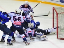 Фоторепортаж с матча МХЛ «Снежные Барсы» — «Чайка» 1:5