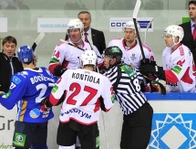 Фоторепортаж с матча КХЛ «Барыс» — «Трактор» 2:3