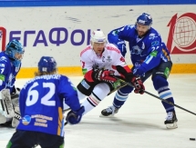 Фоторепортаж с матча КХЛ «Барыс» — «Трактор» 2:3