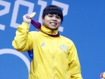 Зульфия Чиншанло — лучшая тяжелоатлетка Мира 2012