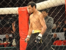 Ермек Тлауов: «Хочу показать, что и казахстанцы тоже могут неплохо драться»