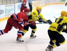 Фоторепортаж с матча ВХЛ «Ижсталь» — «Сарыарка» 0:3