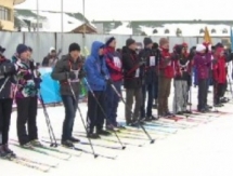 Столичные госслужащие вышли на лыжню