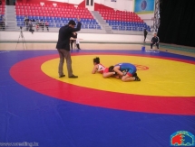 Фоторепортаж с Чемпионата Казахстана по женской борьбе среди молодежи