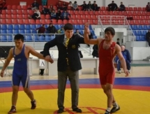 Фоторепортаж с Чемпионата Казахстана по греко-римской борьбе среди юниоров