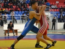 Фоторепортаж с Чемпионата Казахстана по греко-римской борьбе среди юниоров