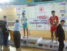 Казахстанские велогонщики занимают призовые места на Чемпионате Азии