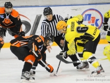 Фоторепортаж с матча плей-офф ВХЛ «Молот-Пркиамье» — «Сарыарка» 6:1