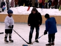 Игроки «Казцинк-Торпедо» побывали на матче «Золотой шайбы»