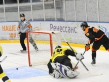 Фоторепортаж с матча плей-офф ВХЛ «Молот-Пркиамье» — «Сарыарка» 6:1