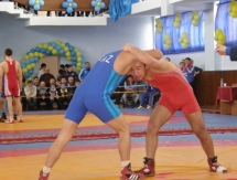 Фоторепортаж с Чемпионата Казахстана по видам борьбы среди кадетов 