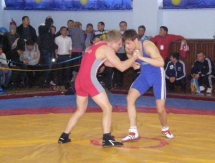 Фоторепортаж с Чемпионата Казахстана по видам борьбы среди кадетов 