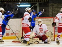 Фоторепортаж с матча Чемпионата Мира среди юношей в первом дивизионе Казахстан — Польша 5:4