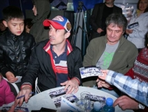 Фоторепортаж со встречи команды «Казцинк-Торпедо» с болельщиками