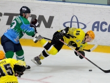 Фоторепортаж с матча финала ВХЛ «Торос» — «Сарыарка» 2:0