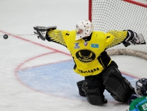 Фоторепортаж с матча финала ВХЛ «Торос» — «Сарыарка» 2:0