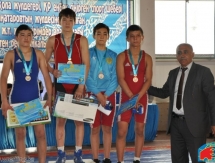 Фоторепортаж с турнира по вольной борьбе на призы Олимпийского призера Акжурека Танатарова