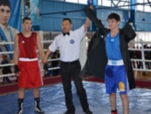 Бекзат Саттарханов — кумир для молодых казахстанских боксеров