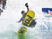 Сноубордисты и лыжники показали класс на Шымбулаке