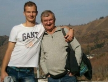 Не надобно другого образца, когда в глазах пример отца...