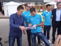 Велокоманда «Астана» встретилась с болельщиками