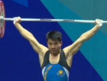 На Всемирной летней универсиаде выступят 12 казахстанских тяжелоатлетов 