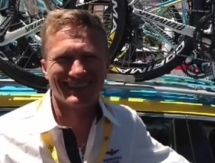 Александр Винокуров поздравляет Чемпиона Мира по боксу Геннадия Головкина 