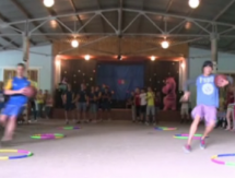 Хоккеисты «Казцинк-Торпедо» пропагандируют спорт в летних лагерях 