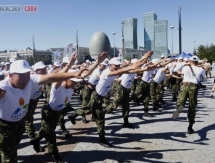 В Астане более 1000 человек приняли участие в физзарядке