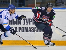 Фоторепортаж с матча «Кубка Ромазана» «Металлург» — «Барыс» 4:0