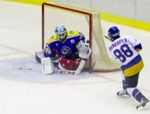 «Казцинк-Торпедо» снова сильнее «Алматы»