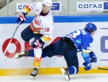 Фоторепортаж с матча МХЛ «Снежные Барсы» — «Стальные Лисы» 3:2