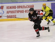 Фоторепортаж с матча ВХЛ «Челмет» — «Сарыарка» 2:1