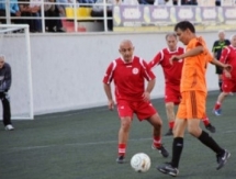 Ветераны «Динамо» из Грузии провели товарищеский матч со сборной ветеранов футбола Мангыстауской области