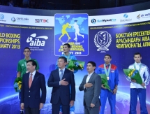 Фоторепортаж с боя чемпионата Мира Биржан Жакипов — Мохаммед Флисси
