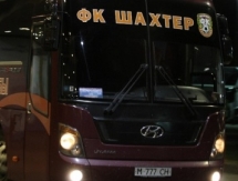 Фоторепортаж с прибытия «Шахтера» на матч с «Маккаби»