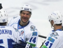 По мнению букмекеров, шансы «Барыса» на победу выше, чем у «Нефтехимика»