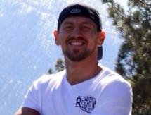 Иса Акбербаев одержал очередную победу на профессиональном ринге