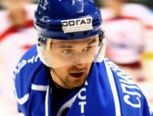 «Барыс» расторг контракт с Максимом Спиридоновым