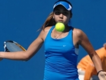 Зарина Дияс снялась с турнира 2013 Dunlop World Challenge Tennis Tournament в Японии из-за травмы