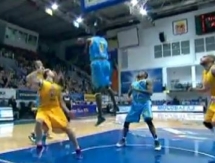 Блок-шот Оласени Лавала — в пятерке лучших моментов 8-го тура ВТБ